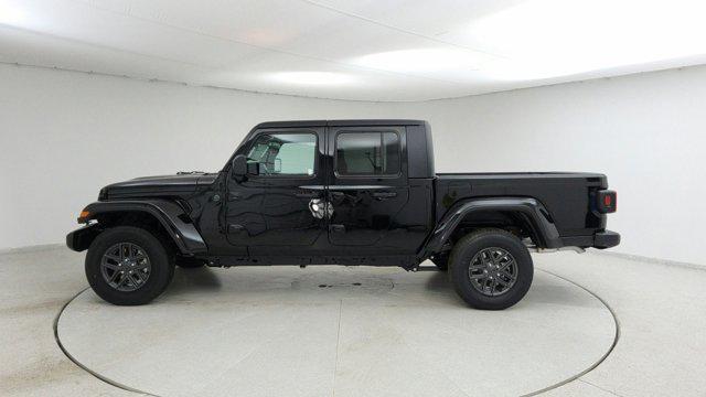 new 2024 Jeep Gladiator car, priced at $47,480