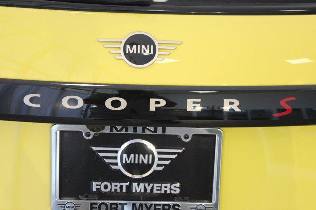 new 2026 MINI Hardtop car, priced at $40,325