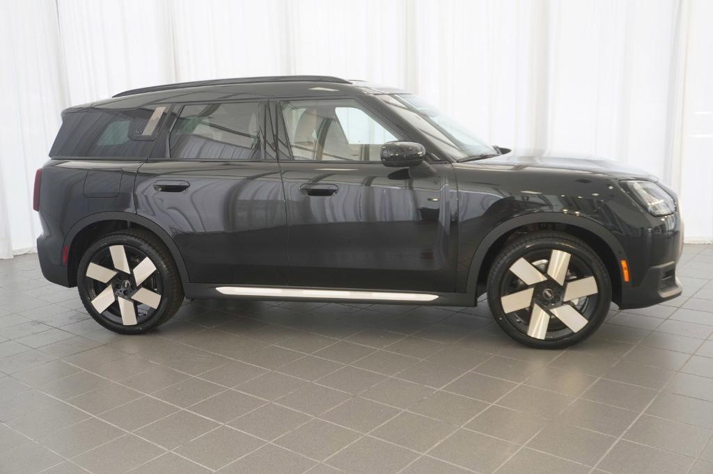 new 2025 MINI Countryman car, priced at $44,595