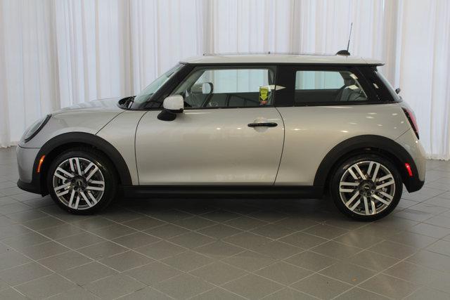 new 2025 MINI Hardtop car, priced at $32,345