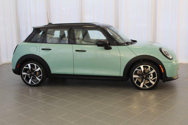 new 2025 MINI Hardtop car, priced at $39,545