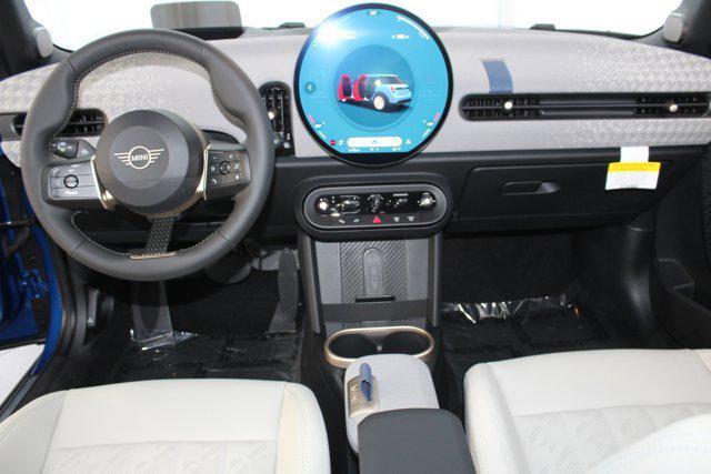 new 2025 MINI Hardtop car, priced at $35,542