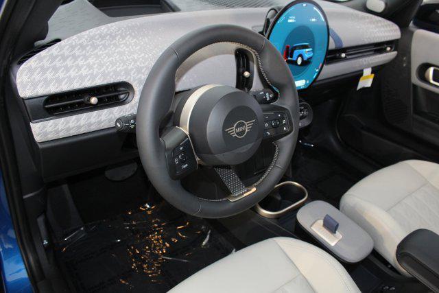 new 2025 MINI Hardtop car, priced at $35,542