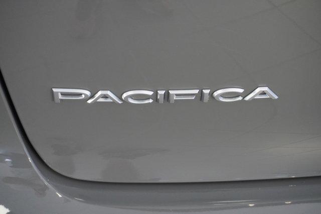 used 2023 Chrysler Pacifica car, priced at $43,998