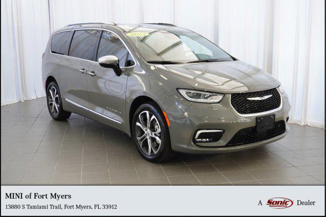 used 2023 Chrysler Pacifica car, priced at $43,998