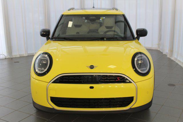 new 2025 MINI Hardtop car, priced at $39,545