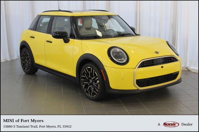 new 2025 MINI Hardtop car, priced at $39,545