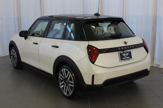 new 2025 MINI Hardtop car, priced at $36,595