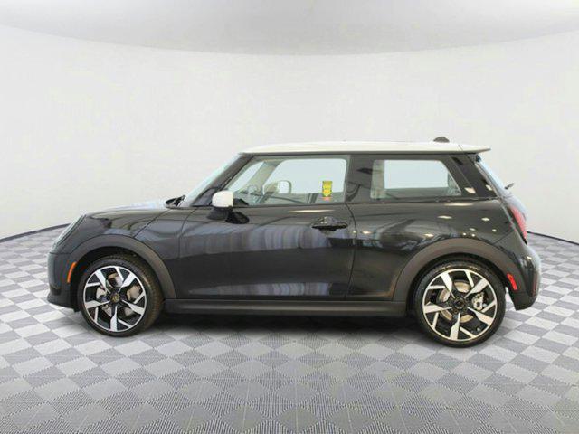 new 2025 MINI Hardtop car, priced at $37,475