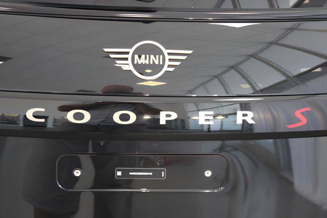 new 2025 MINI Hardtop car, priced at $37,475