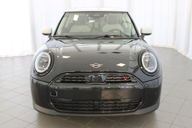 new 2025 MINI Hardtop car, priced at $37,475