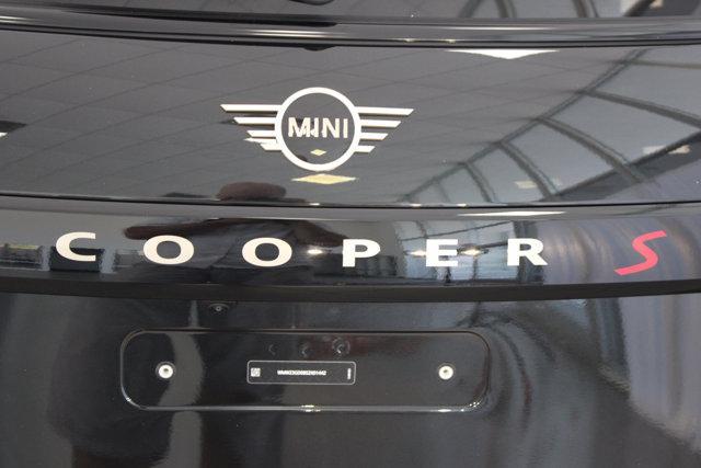 new 2025 MINI Hardtop car, priced at $37,475