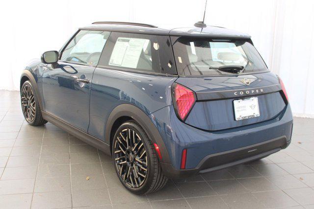 used 2025 MINI Hardtop car, priced at $29,596