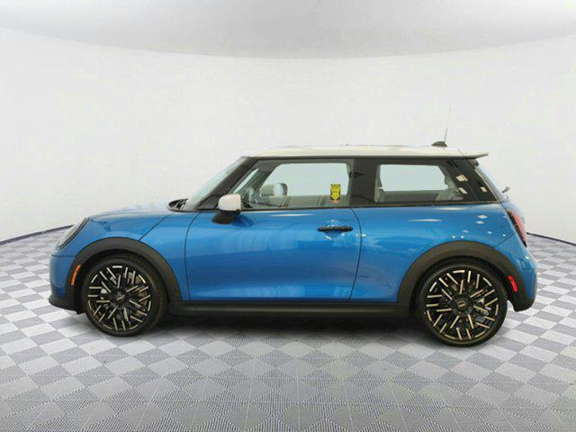 new 2025 MINI Hardtop car, priced at $38,295