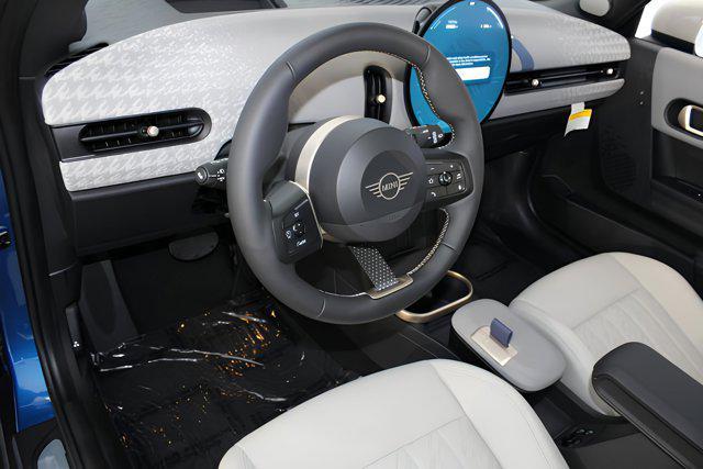 new 2025 MINI Hardtop car, priced at $38,295