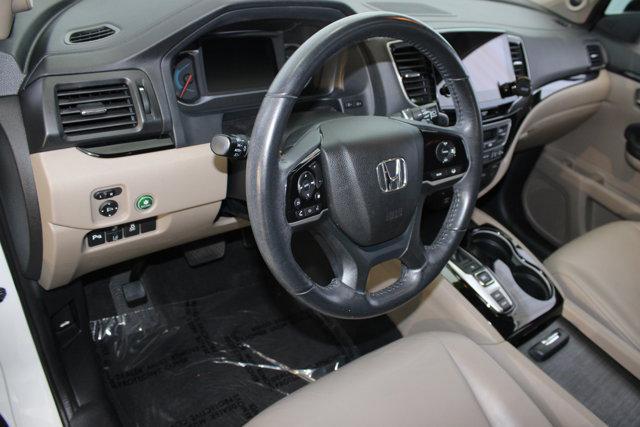 used 2022 Honda Pilot car, priced at $32,998