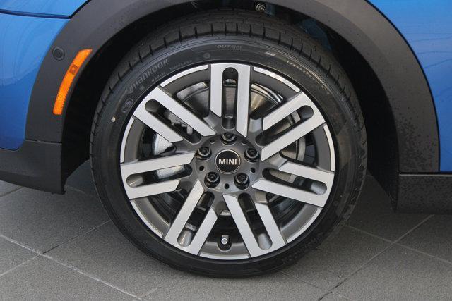 new 2025 MINI Hardtop car, priced at $34,925