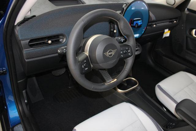 new 2025 MINI Hardtop car, priced at $34,925