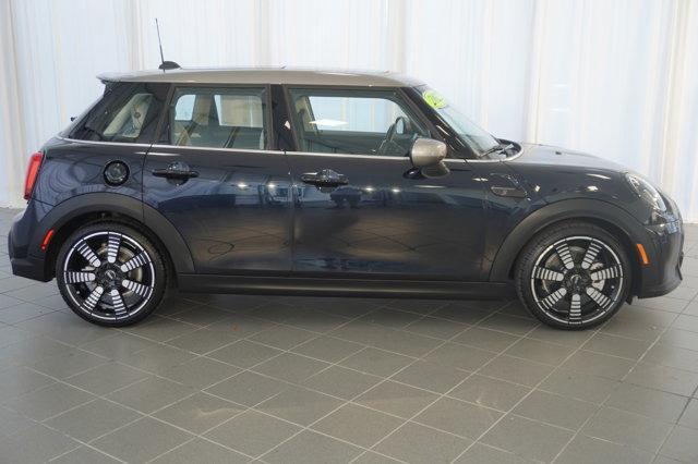 used 2022 MINI Hardtop car, priced at $26,998