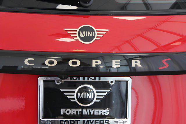 new 2025 MINI Hardtop car, priced at $37,475