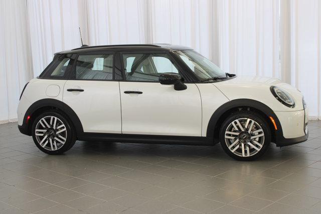 new 2025 MINI Hardtop car, priced at $34,625
