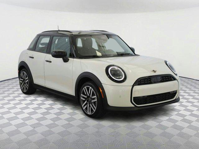 new 2025 MINI Hardtop car, priced at $34,625