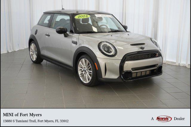 used 2024 MINI Hardtop car, priced at $28,797