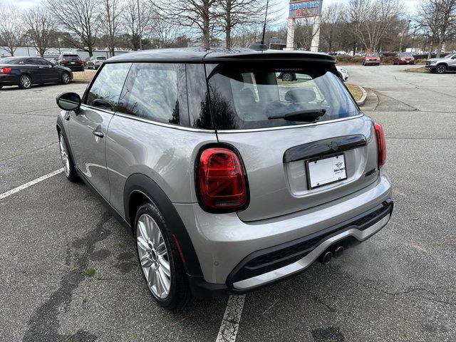 used 2024 MINI Hardtop car, priced at $29,299