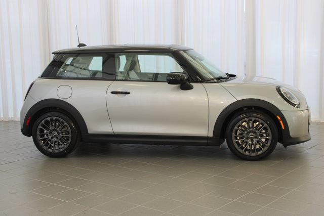 new 2025 MINI Hardtop car, priced at $32,525