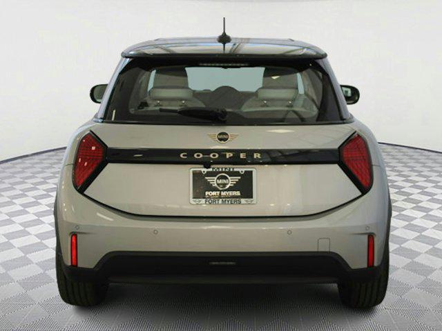 new 2025 MINI Hardtop car, priced at $32,525