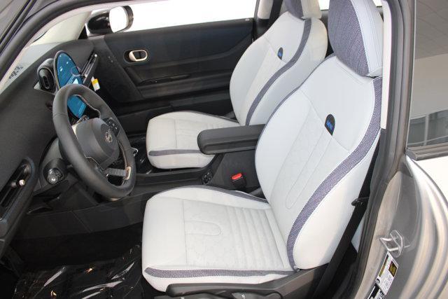 new 2025 MINI Hardtop car, priced at $32,525