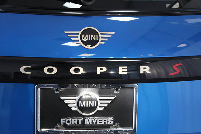 new 2025 MINI Hardtop car, priced at $38,545