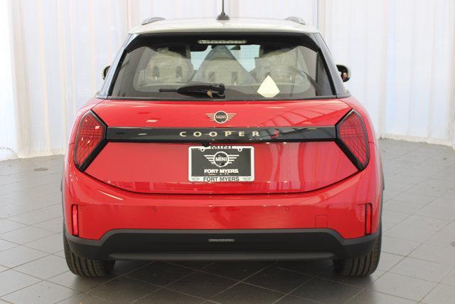 new 2025 MINI Hardtop car, priced at $39,725