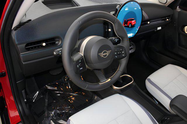 new 2025 MINI Hardtop car, priced at $35,475