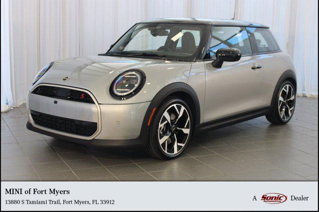 used 2025 MINI Hardtop car, priced at $28,999