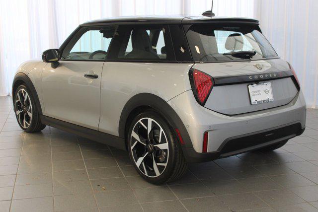 used 2025 MINI Hardtop car, priced at $28,999