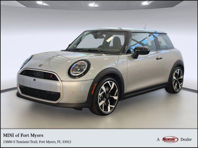 used 2025 MINI Hardtop car, priced at $28,497