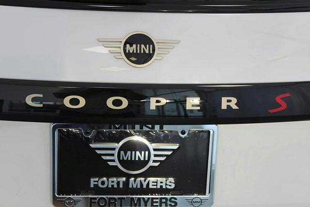 new 2025 MINI Hardtop car, priced at $37,295