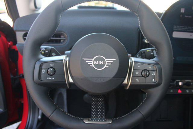 used 2025 MINI Hardtop car, priced at $29,996