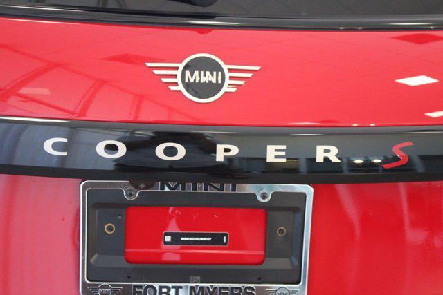 used 2025 MINI Hardtop car, priced at $29,996