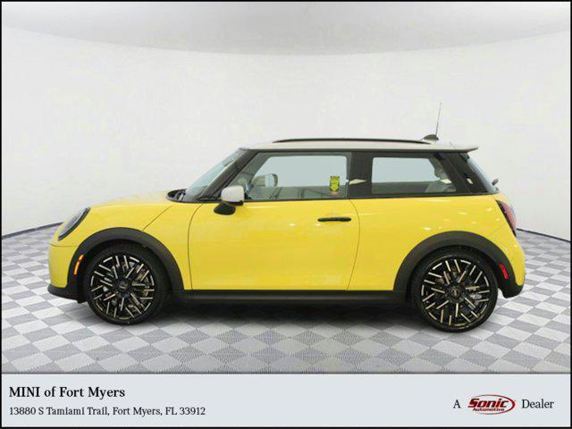 new 2025 MINI Hardtop car, priced at $39,225