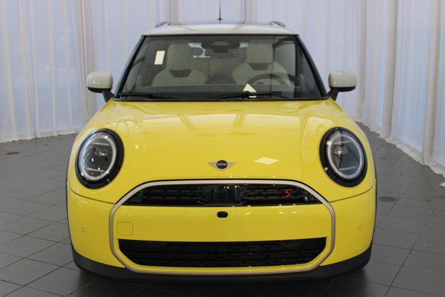 new 2025 MINI Hardtop car, priced at $39,225