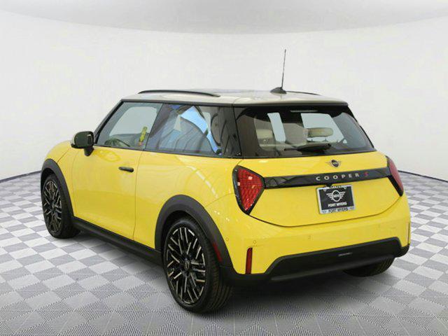 new 2025 MINI Hardtop car, priced at $39,225