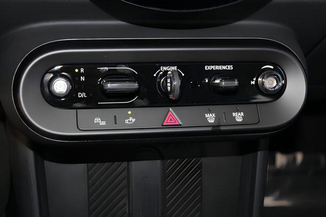 new 2025 MINI Hardtop car, priced at $33,925
