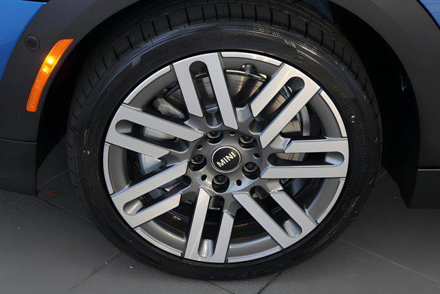 new 2025 MINI Hardtop car, priced at $33,925
