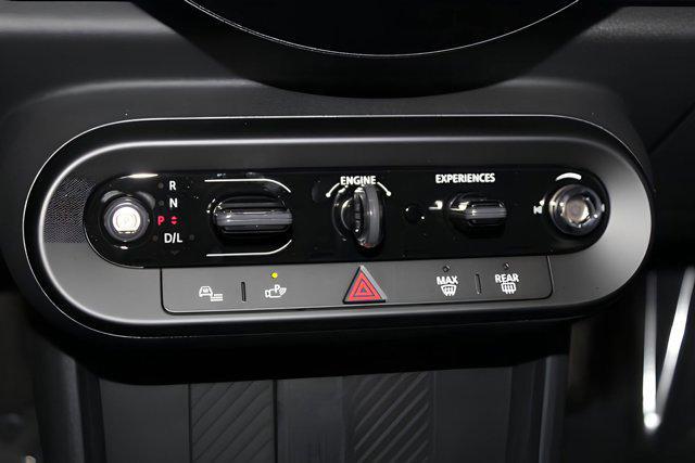 new 2025 MINI Hardtop car, priced at $34,151