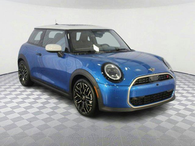 new 2025 MINI Hardtop car, priced at $34,151