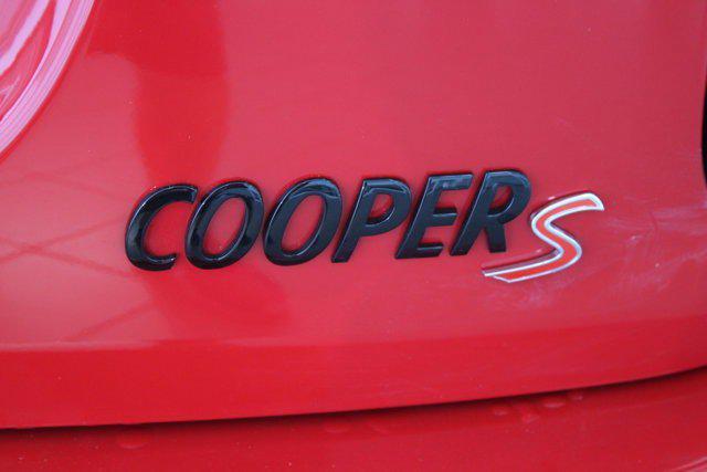 used 2024 MINI Hardtop car, priced at $30,996