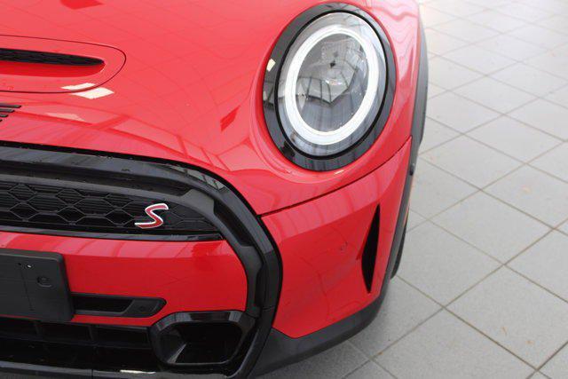 used 2024 MINI Hardtop car, priced at $30,996
