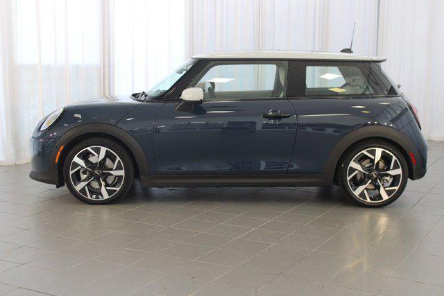 used 2025 MINI Hardtop car, priced at $29,999